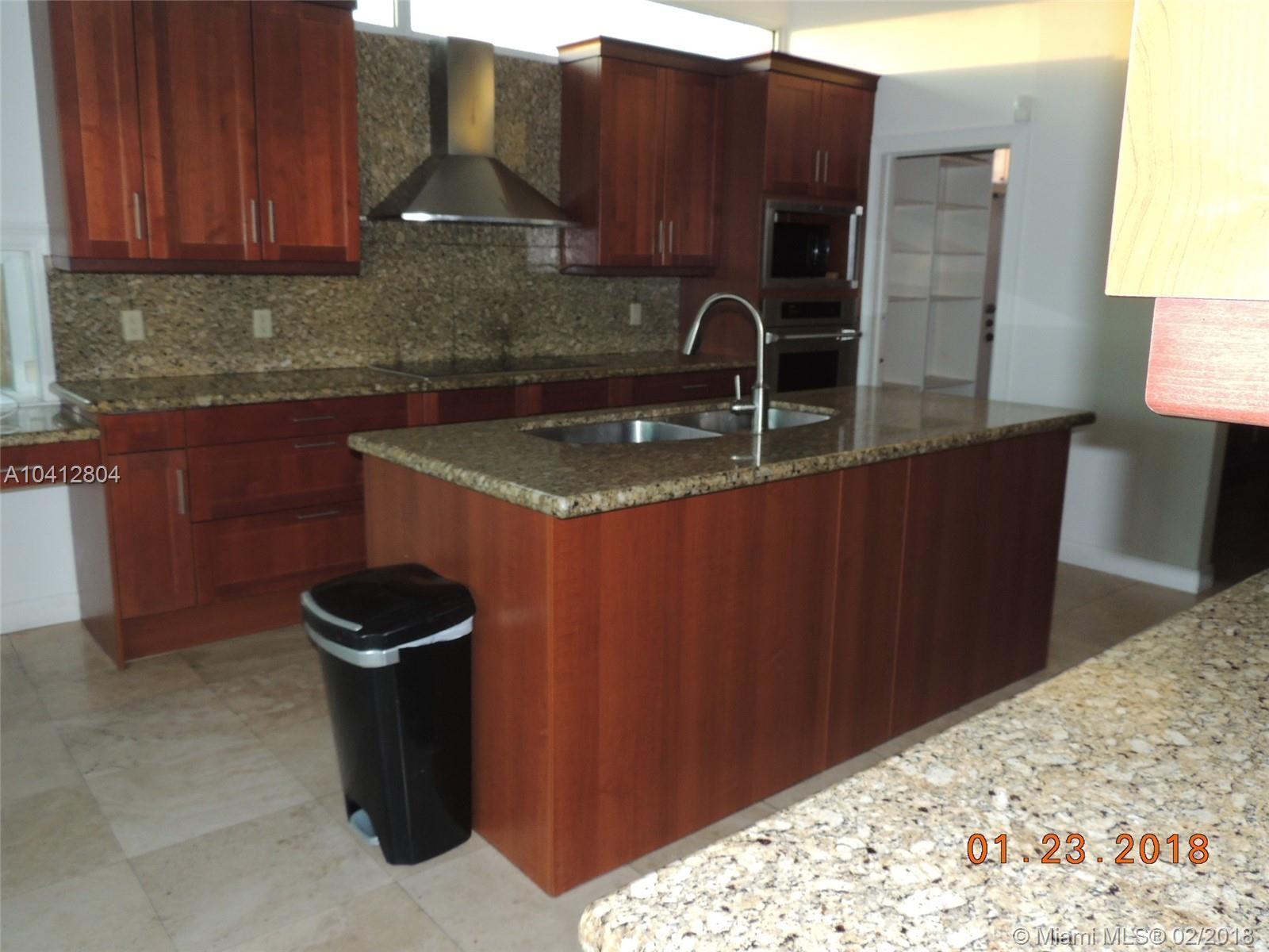 1400 South Biscayne Point Road Miami Beach, FL 33141 - Photo 9 of 14