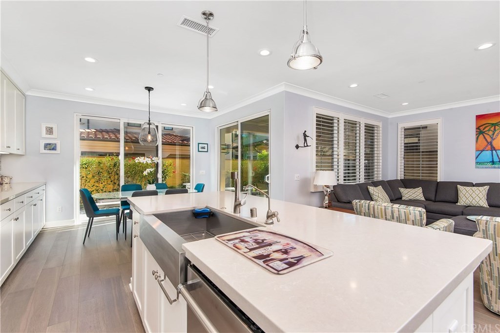 58 Lariat Irvine, CA 92602 - Photo 9 of 37