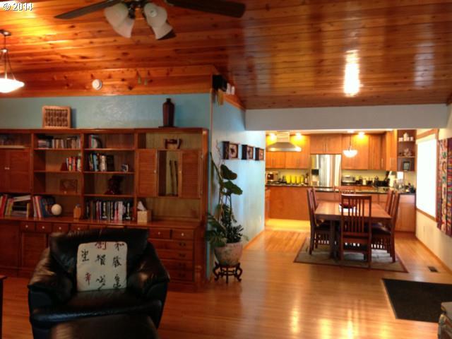95667 Jerry's Flat Road Gold Beach, OR 97444 - Photo 11 of 15 Gallery Image 11