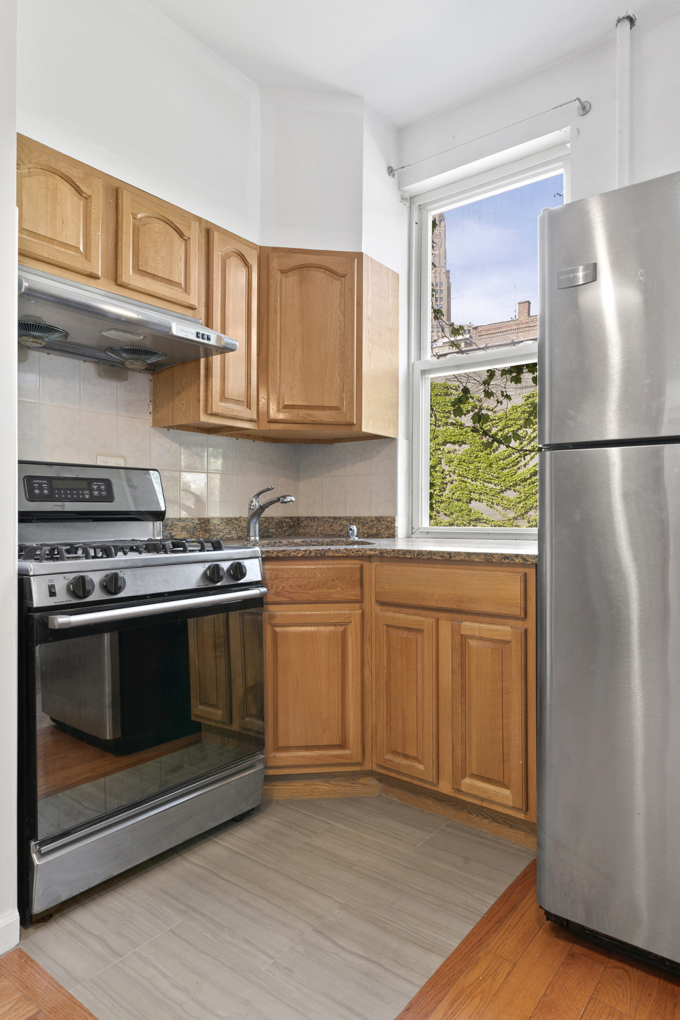 409 Dean Street, Unit 1 Brooklyn, NY 11217 - Photo 2 of 4