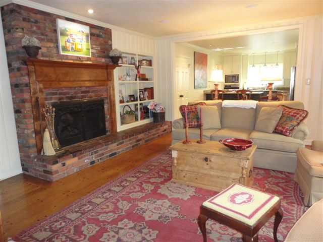 119 Wood Grove Road Memphis, TN 38117 - Photo 11 of 12 Another view of the den/kitchen