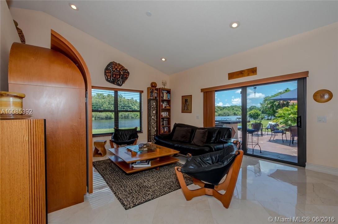 3192 Ridge Trace Davie, FL 33328 - Photo 12 of 30 Gallery Image 12