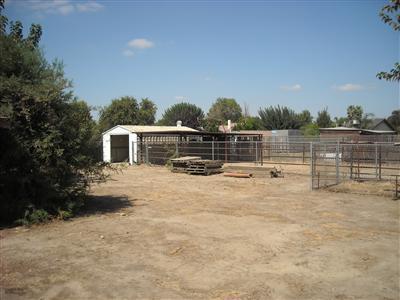 3708 Harris Road Bakersfield, CA 93313 - Photo 3 of 10 Gallery Image 3
