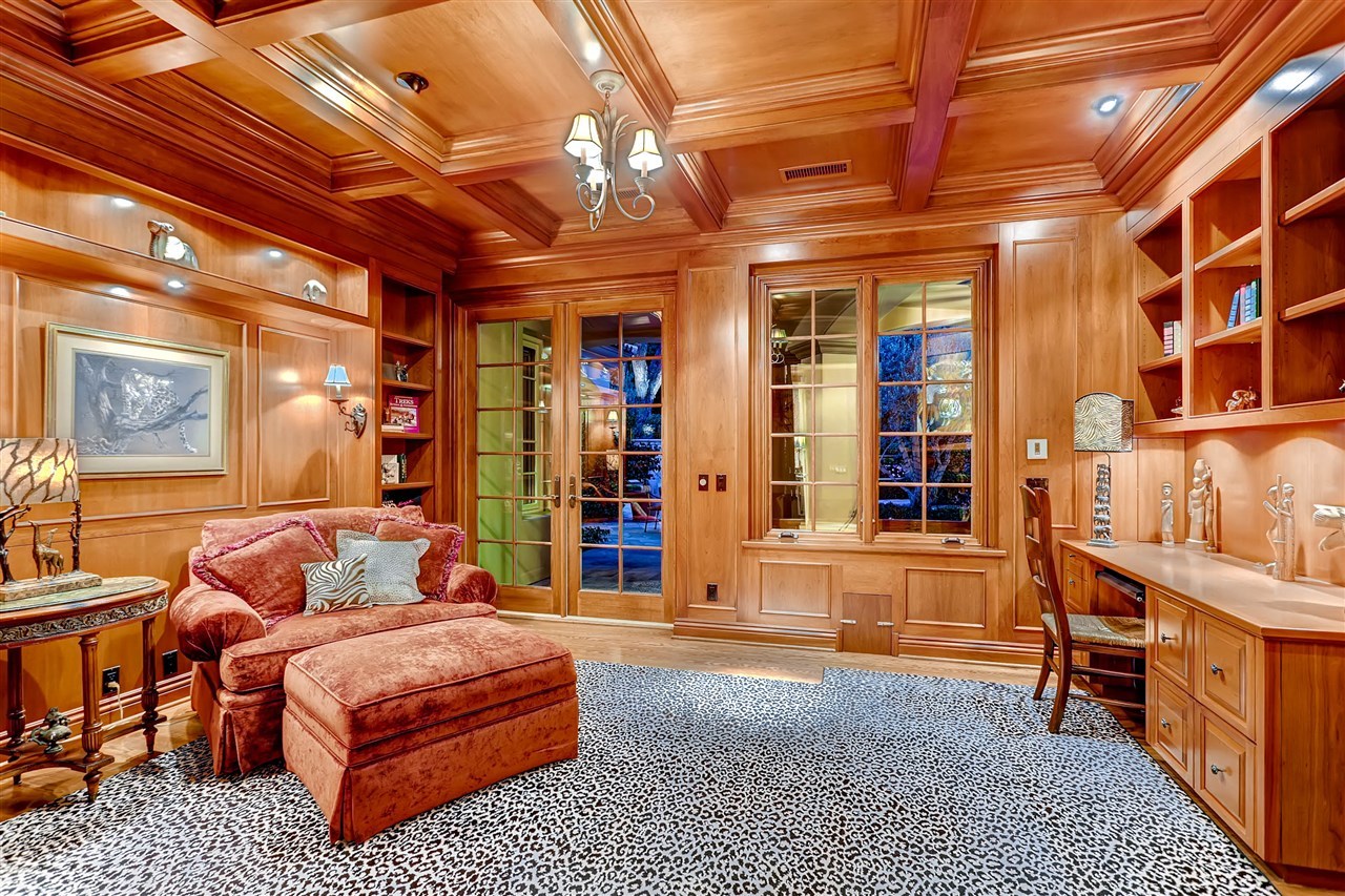 7185 Fairway Road La Jolla, CA 92037 - Photo 14 of 25 Gallery Image 14