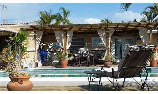2540 Northeast 47th Street Lighthouse Point, FL 33064 - Photo 2 of 10 Gallery Image 2