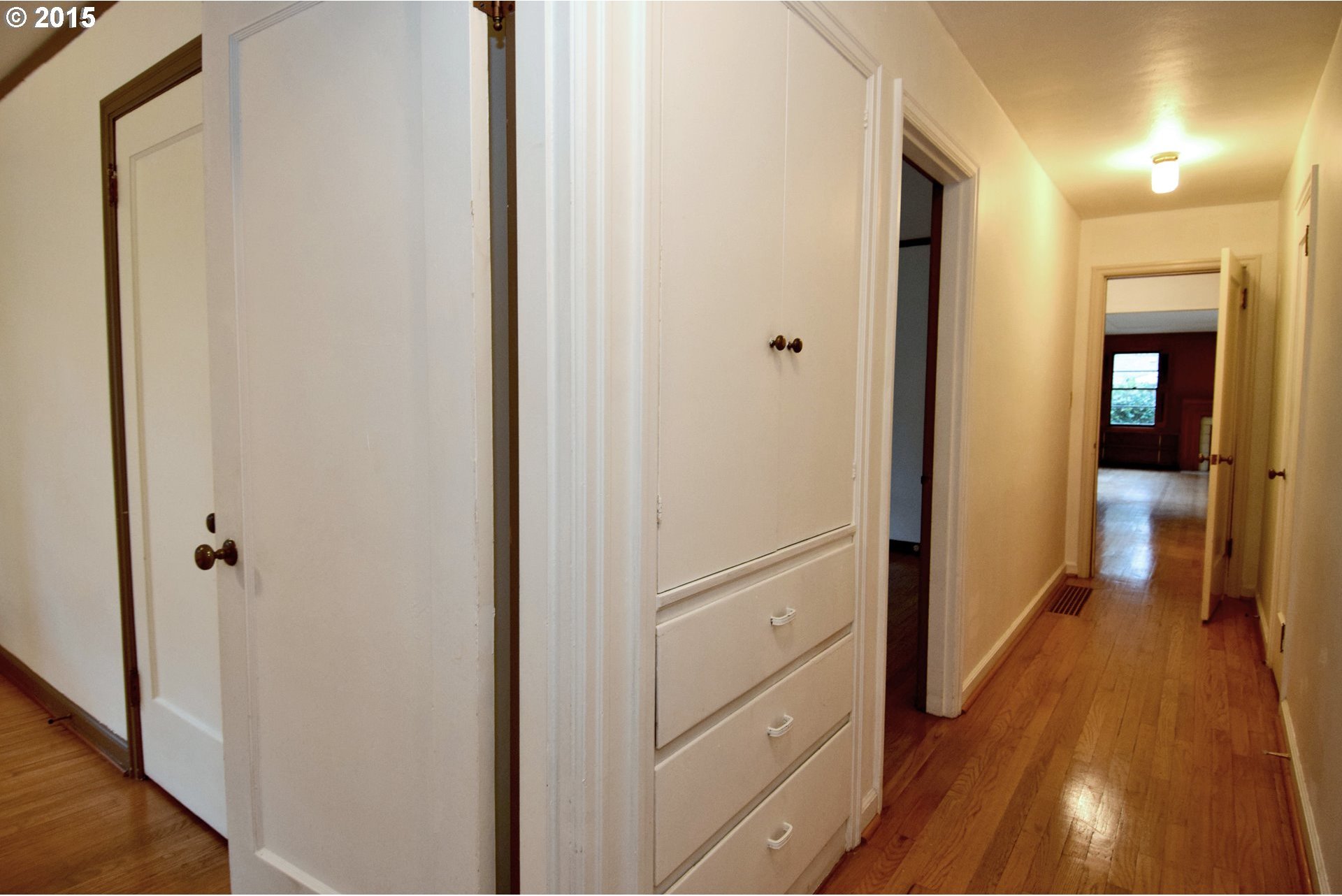 12033 Southwest Lesser Road Portland, OR 97219 - Photo 20 of 32 Gallery Image 20