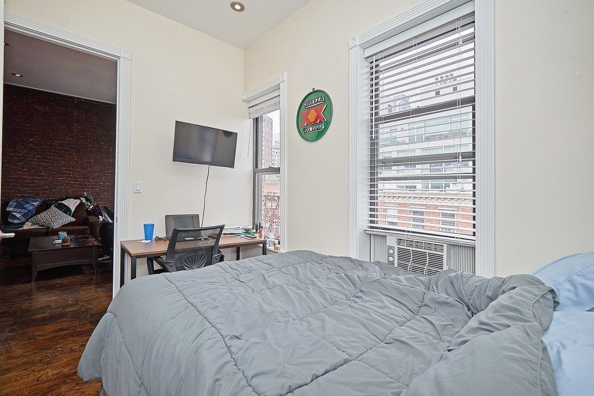 24 St Marks Place, Unit 10 Manhattan, NY 10003 - Photo 2 of 5