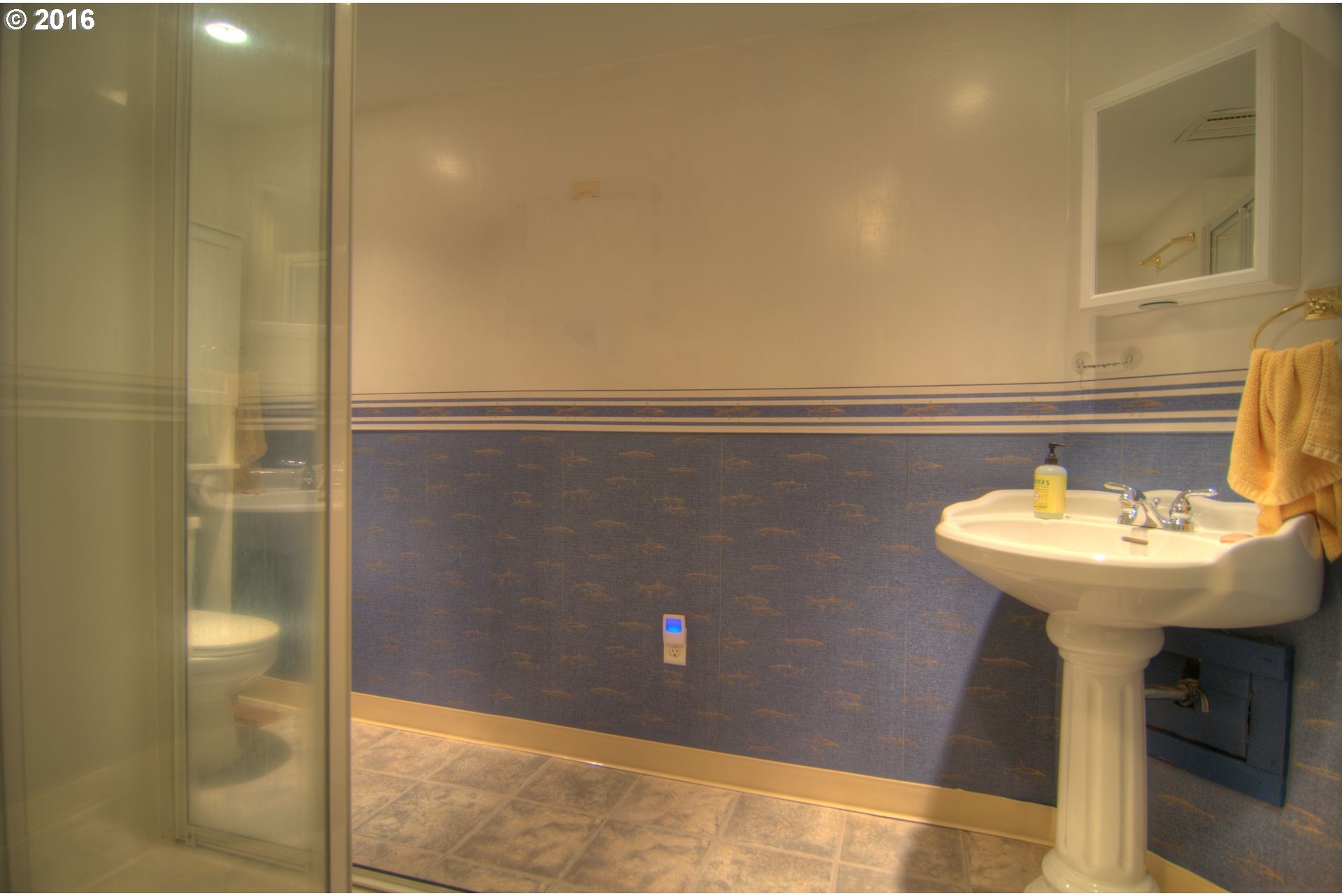 6354 Southwest Garden Home Road Portland, OR 97219 - Photo 15 of 28 Gallery Image 15