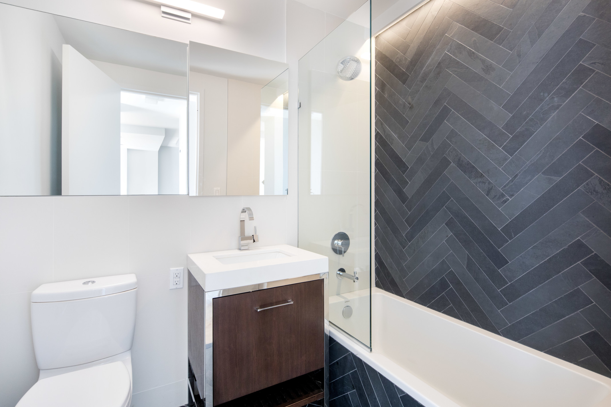 1735 York Avenue, Unit 5A Manhattan, NY 10128 - Photo 4 of 14