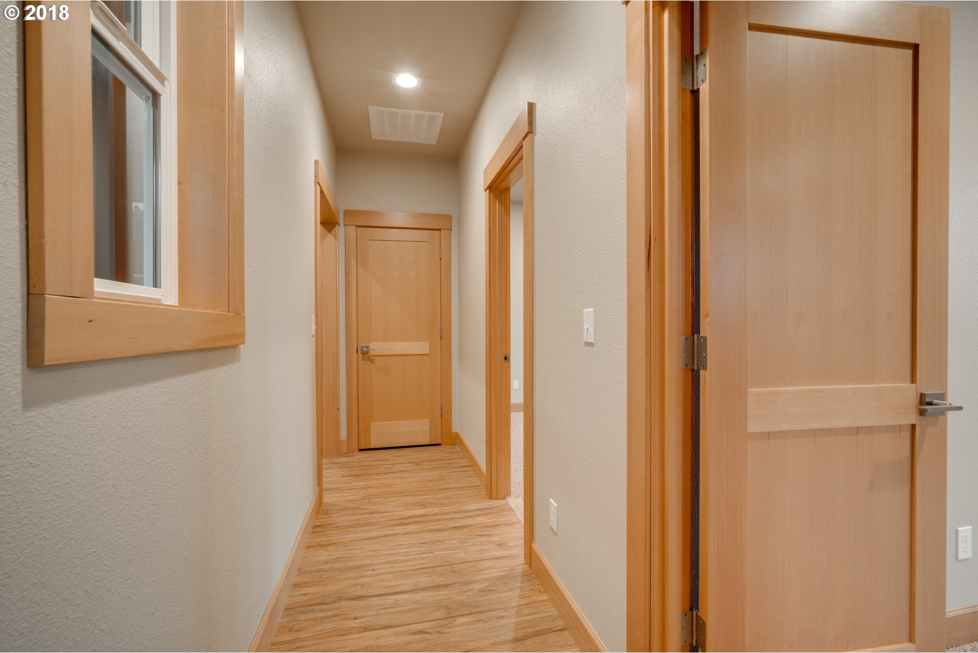 3844 Columbia Heights Road Longview, WA 98632 - Photo 11 of 32 Gallery Image 11