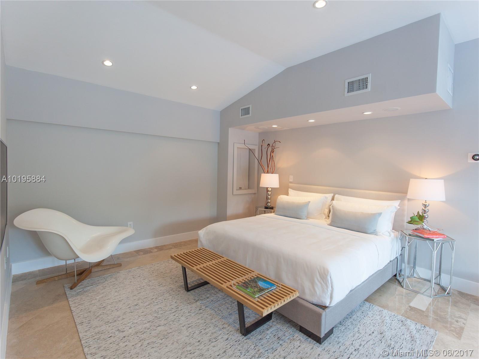 650 Lake Road Miami, FL 33137 - Photo 14 of 41