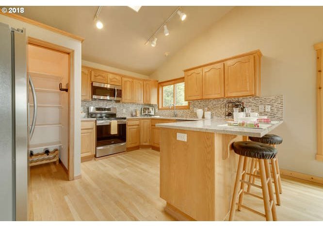 12729 South Spangler Road Oregon City, OR 97045 - Photo 17 of 30