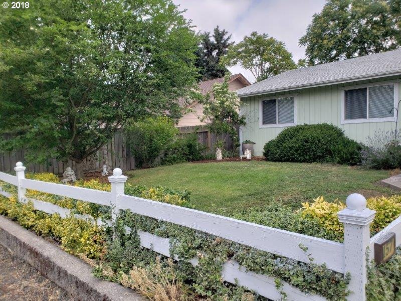 157 South Comstock Road Sutherlin, OR 97479 - Photo 22 of 25 Gallery Image 22