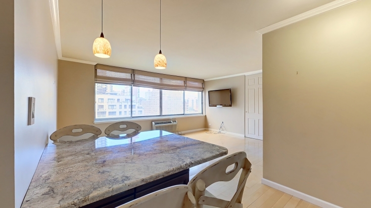 353 East 72nd Street, Unit 11D Manhattan, NY 10021 - Photo 5 of 12