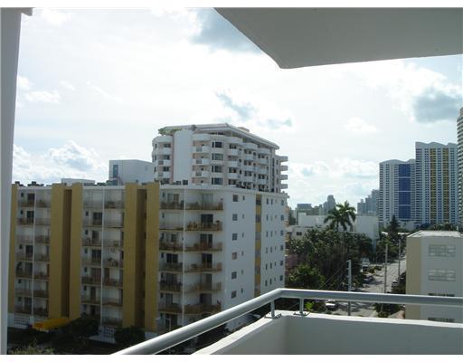 1658 Bay Road, Unit 701 Miami Beach, FL 33139 - Photo 6 of 16