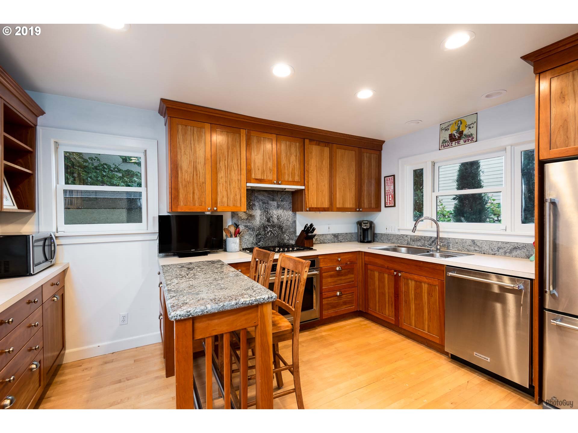 2170 Alder Street Eugene, OR 97405 - Photo 8 of 25