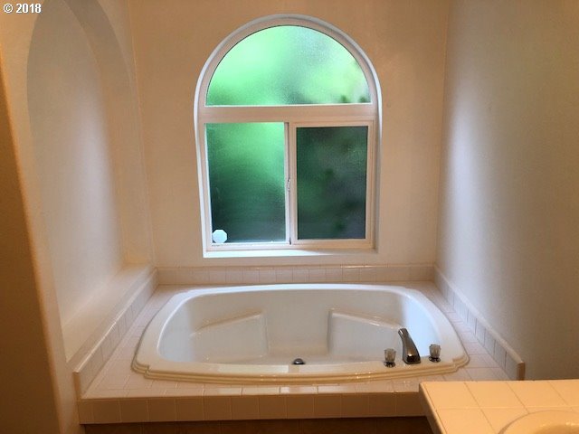 402 Sherwood Loop Florence, OR 97439 - Photo 11 of 32