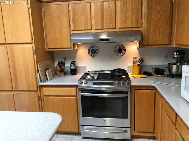 402 Sherwood Loop Florence, OR 97439 - Photo 16 of 32