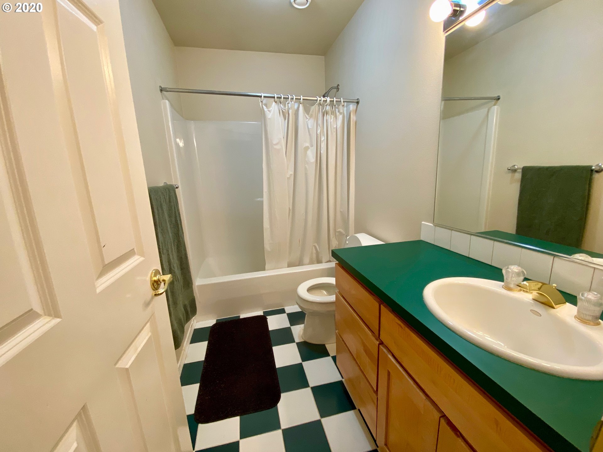 4914 Southwest Dickinson Street Portland, OR 97219 - Photo 16 of 26