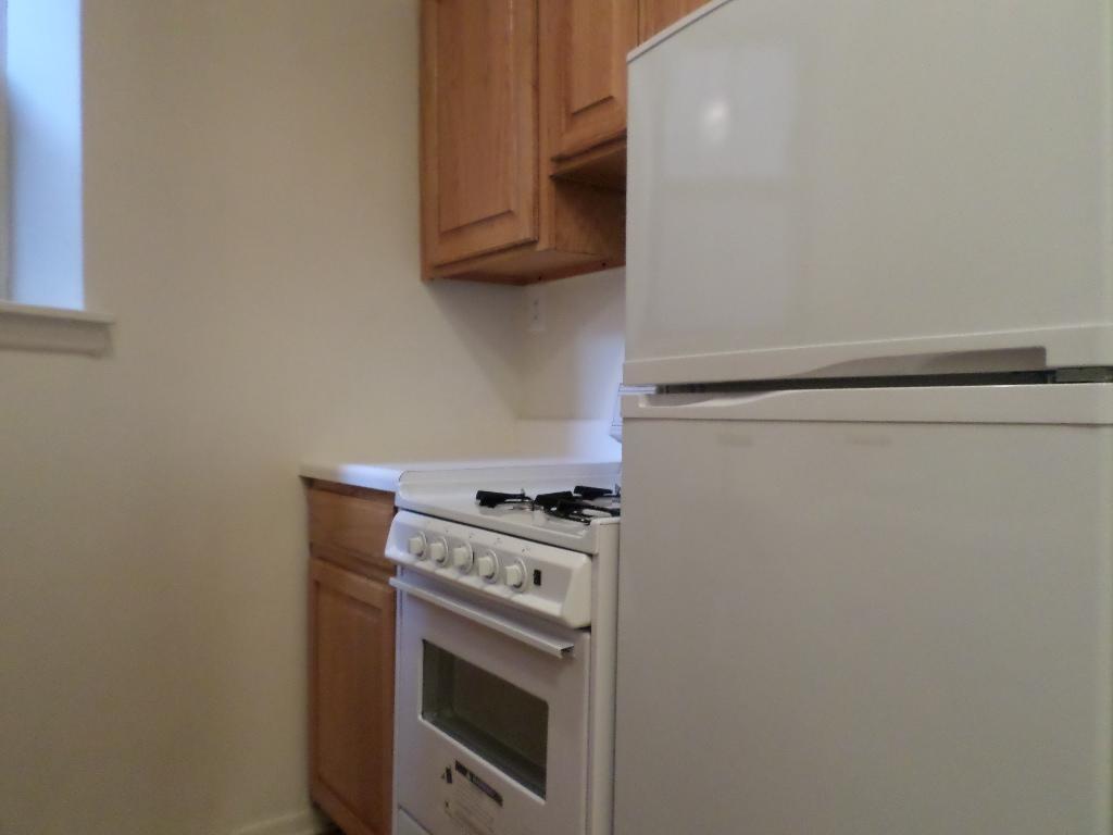 442 East 75th Street, Unit 3D Manhattan, NY 10021 - Photo 3 of 4