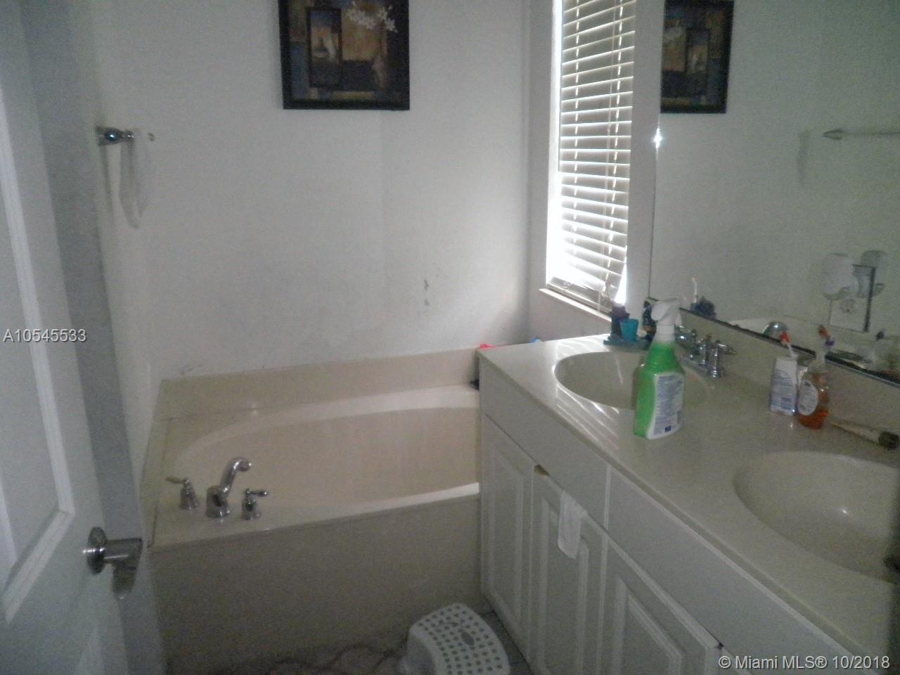 2015 Nassau Drive, Unit 2015 Riviera Beach, FL 33404 - Photo 25 of 51