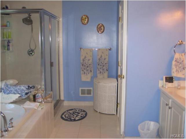 12 Putney Road Baldwin Place, NY 10505 - Photo 13 of 21