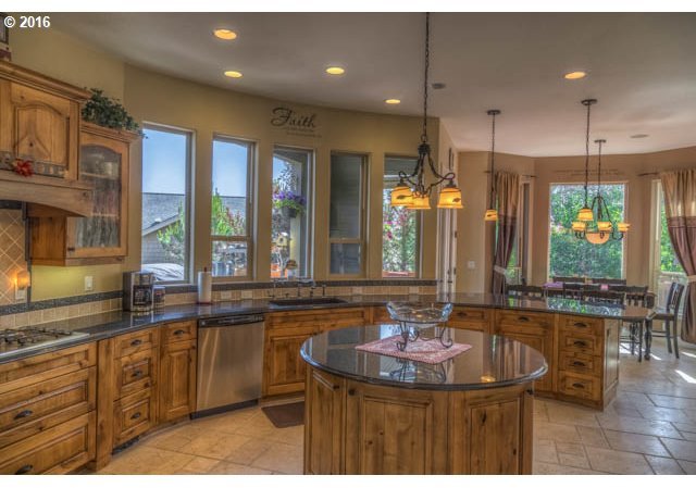 1856 Turnstone Road Redmond, OR 97756 - Photo 5 of 25 Gallery Image 5