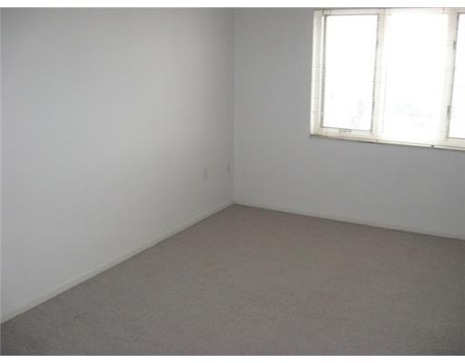 520 Washington Road, Unit 705 Mt. Lebanon, PA 15228 - Photo 3 of 7 Gallery Image 3