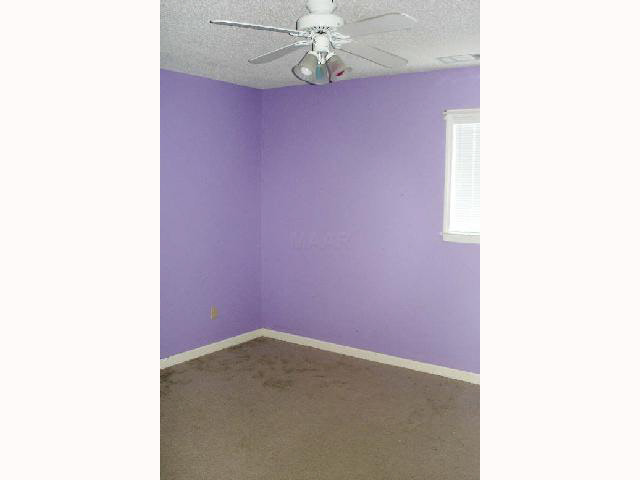 4255 Field Oak Road Millington, TN 38053 - Photo 2 of 7 Gallery Image 2