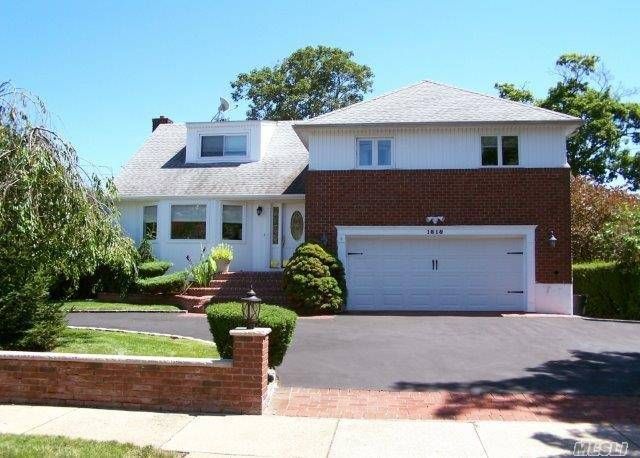 1818 Rutgers Place Merrick, NY 11566 - Photo 1 of 1 Gallery Image 1