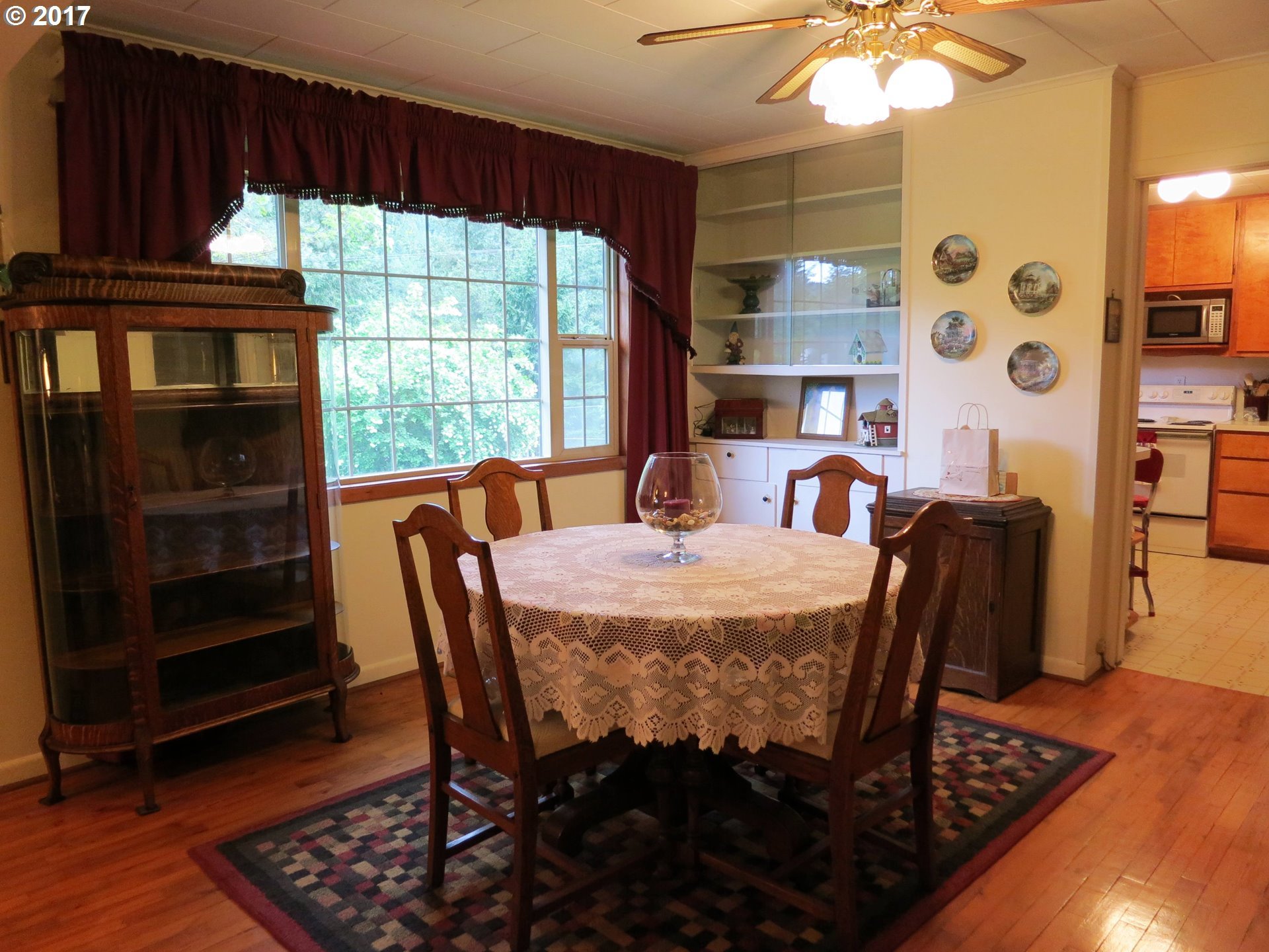 893 Skelly Road Yoncalla, OR 97499 - Photo 7 of 28 Gallery Image 7