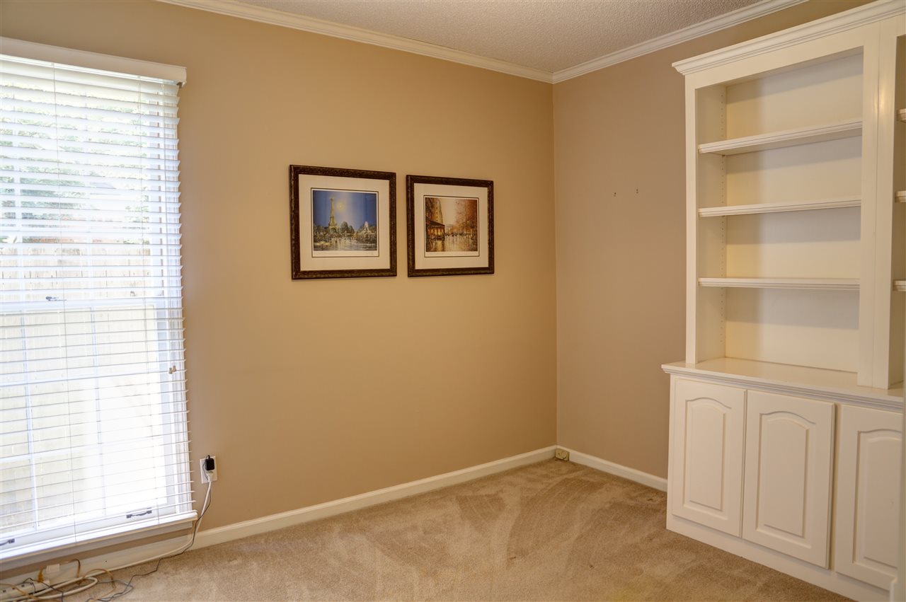 1987 Newfields Road Germantown, TN 38139 - Photo 16 of 25 Gallery Image 16