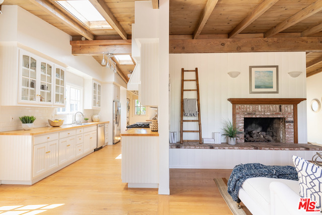 6540 Dume Drive Malibu, CA 90265 - Photo 13 of 47