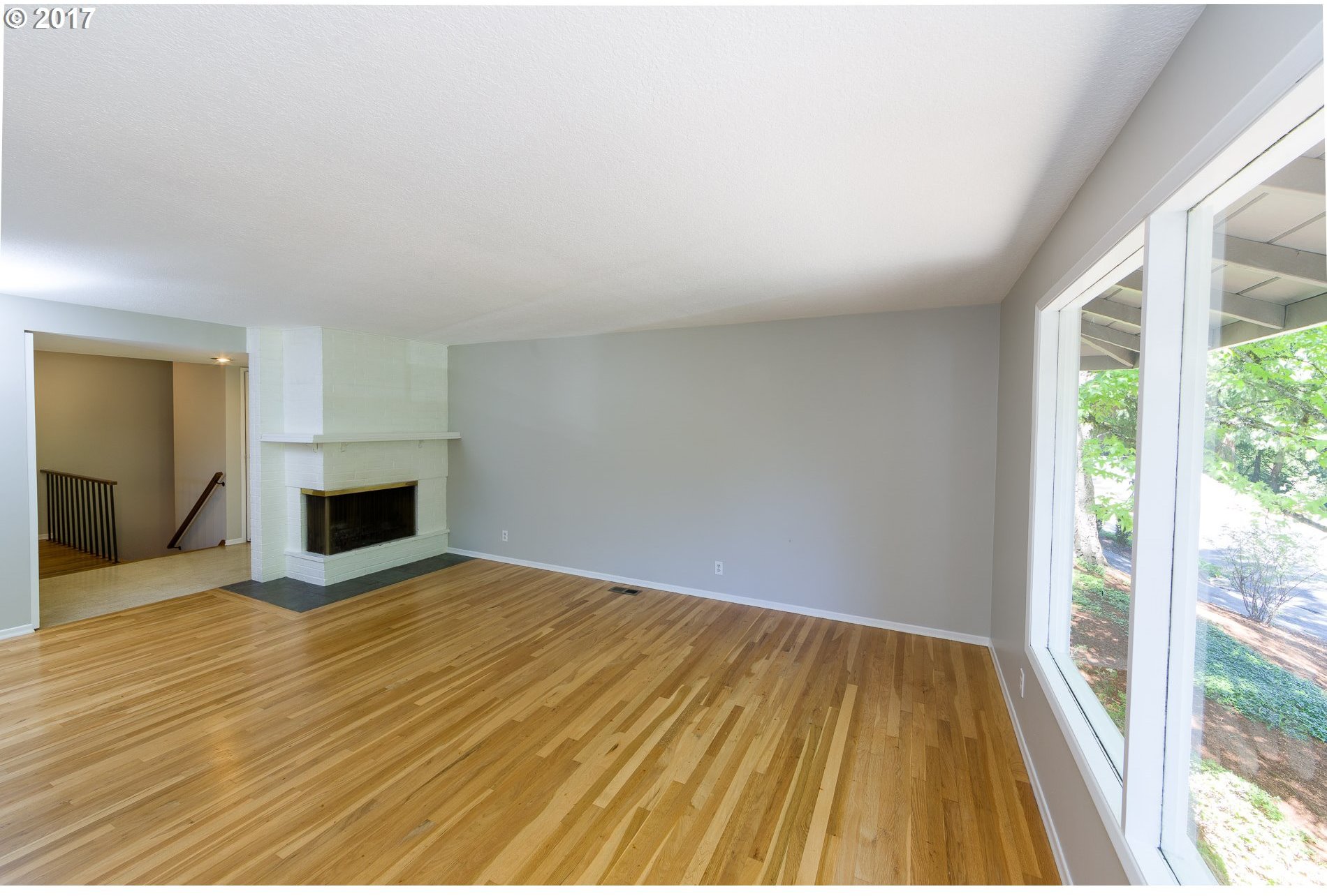 7130 Southwest Raleighwood Lane Portland, OR 97225 - Photo 4 of 16 Gallery Image 4