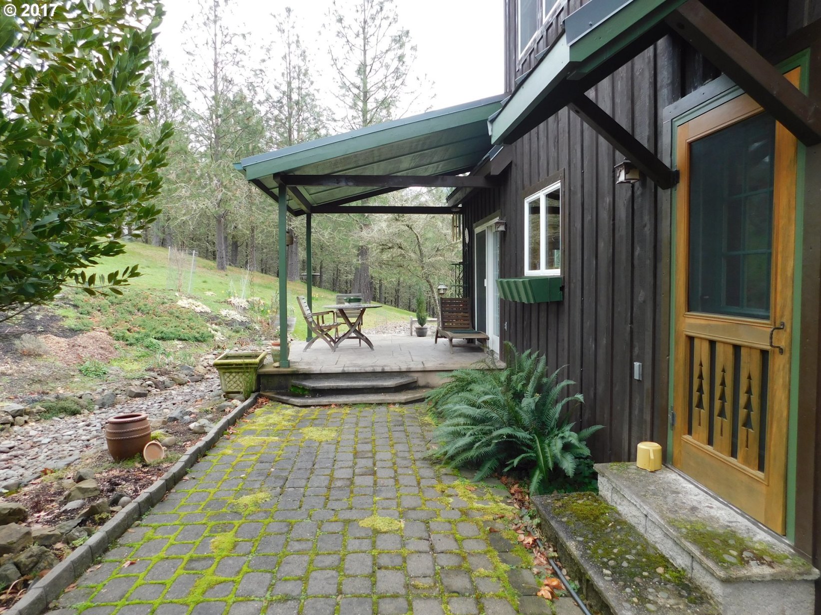6674 Roberts Creek Road Roseburg, OR 97470 - Photo 9 of 29 Gallery Image 9