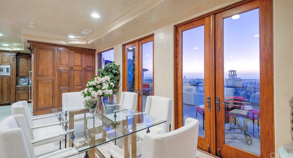 707 Esplanade, Unit B Redondo Beach, CA 90277 - Photo 13 of 39