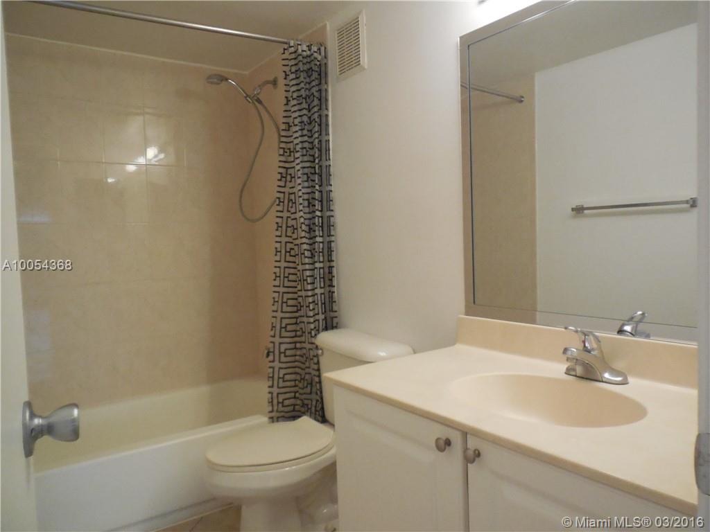 721 North Pine Island Road, Unit 416 Plantation, FL 33324 - Photo 13 of 18