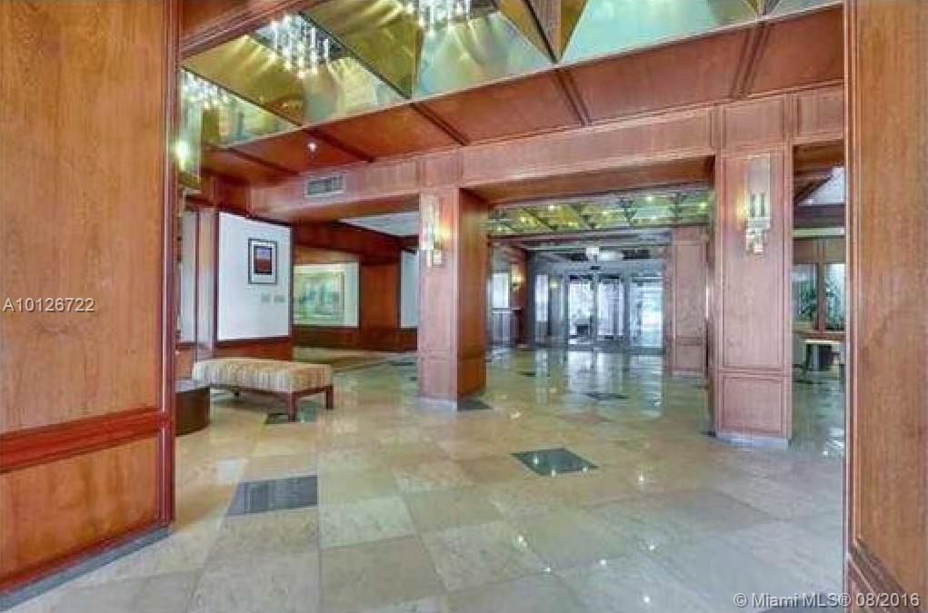 600 Northeast 36th Street, Unit 2011 Miami, FL 33137 - Photo 2 of 18