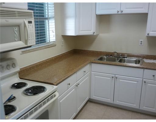 575 West 69th Street, Unit 301 Hialeah, FL 33014 - Photo 4 of 13