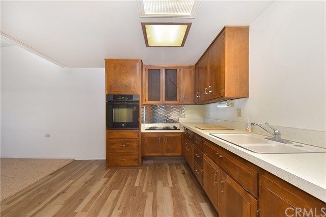 $140,000 | 13930 Church Place, Unit 69H, Seal Beach, CA 90740