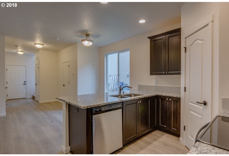 1403 Northeast 170th Circle Ridgefield, WA 98642 - Photo 13 of 18