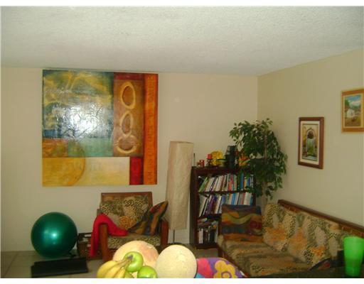 13371 Southwest 89th Terrace, Unit D Miami, FL 33186 - Photo 3 of 12