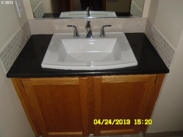 6015 Southwest View Point Terrace Portland, OR 97239 - Photo 12 of 13 Gallery Image 12