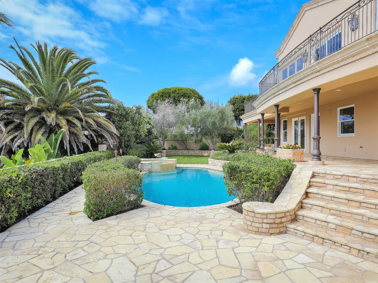 1142 La Jolla Rancho Road La Jolla, CA 92037 - Photo 20 of 25 Gallery Image 20