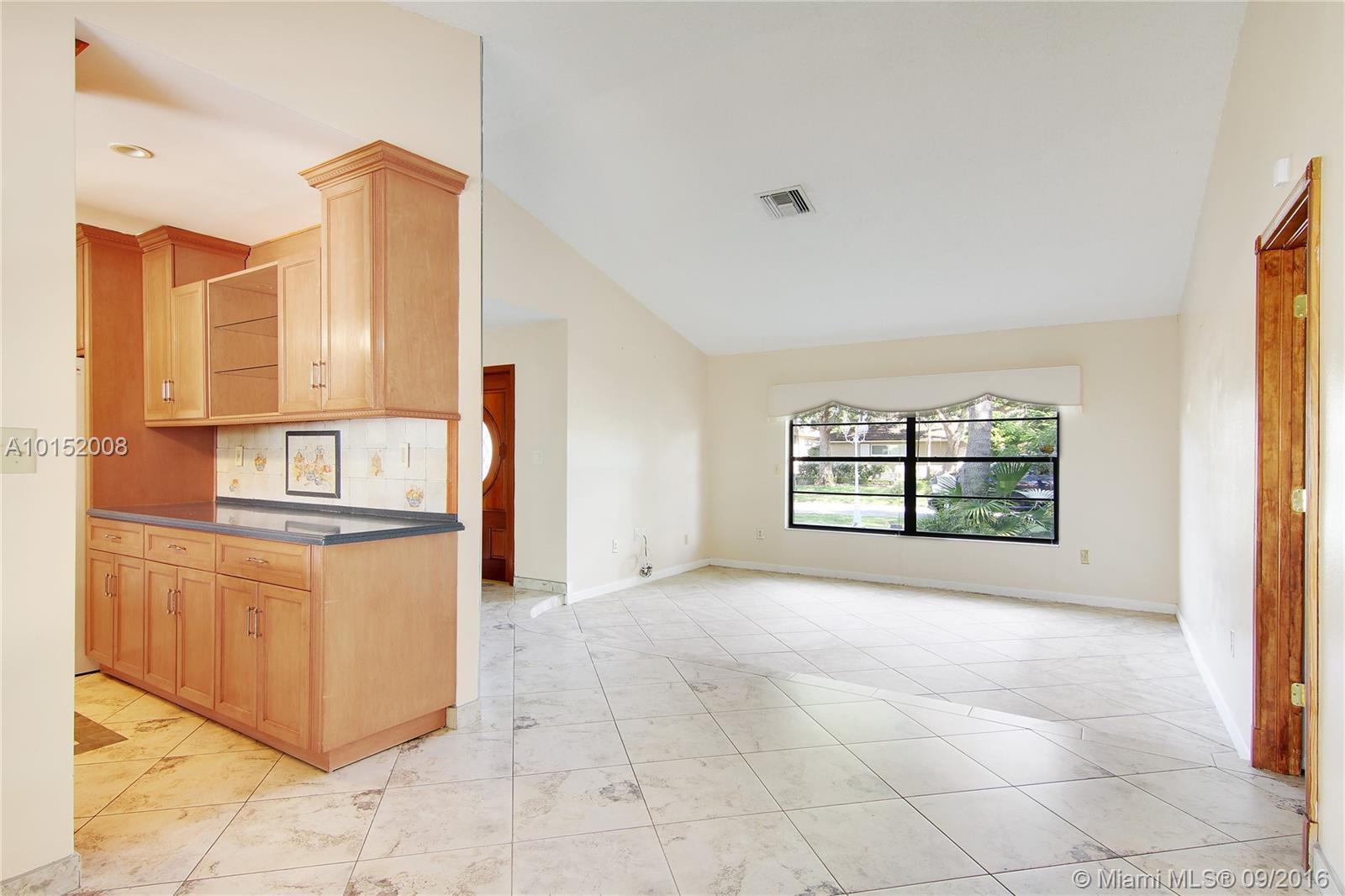 11610 Southwest 97th Street Miami, FL 33176 - Photo 4 of 19
