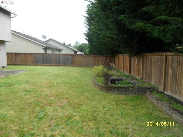 2116 Grove Street Longview, WA 98632 - Photo 7 of 16