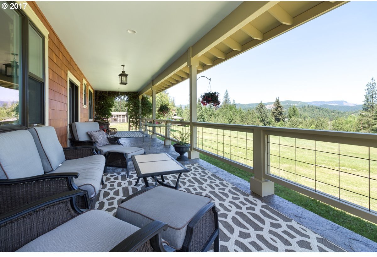 1460 Ireland Road Winston, OR 97496 - Photo 19 of 27