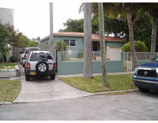 48 Southwest 22nd Road Miami, FL 33129 - Photo 3 of 9