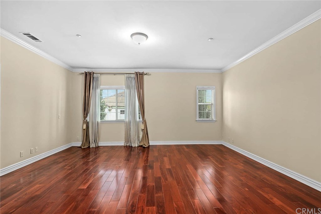 525 Fifth Avenue, Unit B Arcadia, CA 91006 - Photo 12 of 18 Master Suite