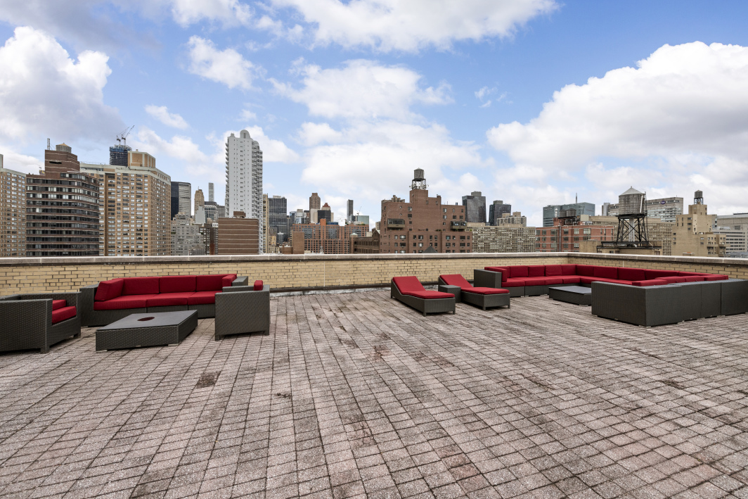 Chesapeake House 201 E 28th St, Manhattan, NY 10016 - Photo 6 of 9